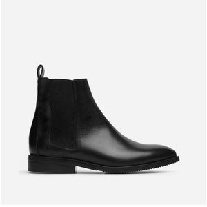 Everlane Chelsea Boots